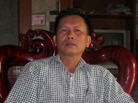 Ông Lê Văn Cuông: 