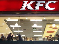 Nước đá trong cửa hàng KFC bẩn hơn cả nước nhà vệ sinh