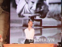 TP.HCM: Xếp hàng dài chờ vào sân Thống Nhất nghe Nick Vujicic diễn thuyết