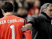 Man United ngỏ lời hỏi mua Cesc Fabregas với giá 40 triệu bảng