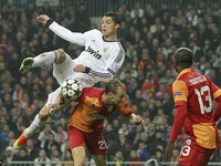 Chấm điểm Real Madrid 3-0 Galatasaray: CR7 tỏa sáng, Sneijder "xịt" ngày về