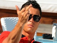 Chửi BHL, Ronaldo bị đày lên ghế dự bị
