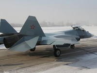 Siêu máy bay tàng hình Sukhoi T-50 của Nga "lỗi hẹn"