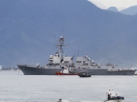 Tàu Hải quân Hoa Kỳ cập cảng Đà Nẵng