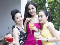 'Bỏng mắt' với cô dâu sexy Mai Phương Thúy