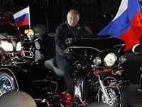 'Soi' thu nhập năm 2012 của nhà Putin, Medvedev