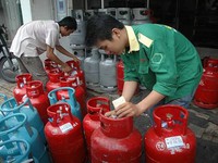 Thị trường gas: Niêm yết giá một đằng, bán một nẻo