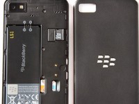 9 điểm BlackBerry Z10 “ăn đứt” iPhone