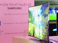 Đại gia Samsung trình làng TV lõm giá cả trăm triệu