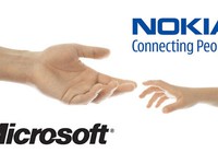 Việt Nam chịu ảnh hưởng gì từ vụ Microsoft &apos;nuốt chửng Nokia???