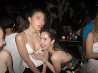 Một người mẫu thừa nhận có "tiệc sex" ở triển lãm Tam Á