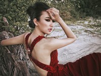 Hoa hậu Ngọc Diễm gợi cảm với sắc đỏ 