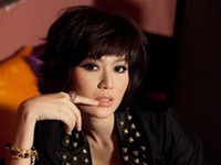 Hoa hậu Thu Thủy: ‘Không ai mài nhan sắc ra để sống được’