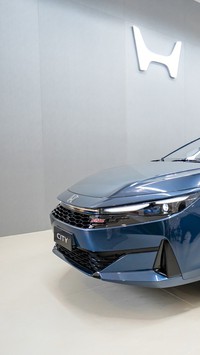 Loạt nâng cấp mới trên Honda City 2026 vừa ra mắt: Giá từ 539 triệu đồng, về đại lý từ ngày mai