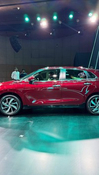 Đàn em Toyota Yaris nâng cấp với giá quy đổi từ 190 triệu đồng: "Ăn xăng như ngửi", có ADAS, camera 360