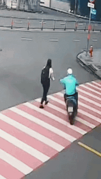 Nghẹt thở giây phút nữ du khách bị cướp giữa ban ngày, CA tóm gọn kẻ thủ ác sau 10 giờ