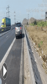 Tài xế "buồn ngủ quá" nên dừng trên cao tốc để chợp mắt có được ko? Cục CSGT giải đáp