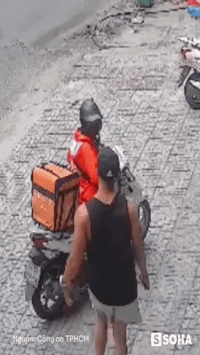 Lời khai của gã đàn ông cao lớn đánh liên tiếp vào đầu nữ shipper 44 tuổi