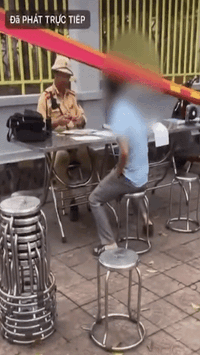 Video livestream phản ánh việc CSGT kiểm tra nồng độ cồn gây tranh cãi: Người liên quan nói gì?