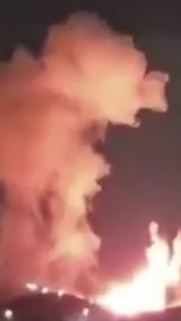 Nổ lớn làm rung chuyển miền trung Iran, nghi kho đạn bị không kích bằng bom xuyên phá của Mỹ