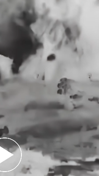 Khoảnh khắc Israel phá hủy 'đường hầm Hezbollah' sâu 25m bằng 450 tấn thuốc nổ