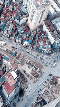 Con đường đắt đỏ bậc nhất hành tinh ở Hà Nội đã 'lột xác' thế nào sau nhiều năm chậm trễ?