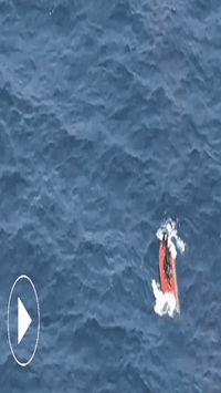 Thảm cảnh thuyền chở 100 người bị lật úp 70 người mất tích: Nhói lòng cảnh nạn nhân chờ ứng cứu