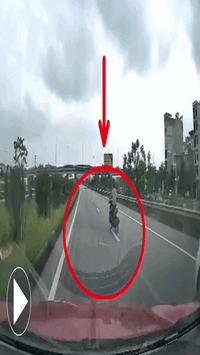 Đã tìm ra nam công nhân có hành động không thể chấp nhận trên cao tốc