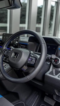 Honda ra mắt ô tô điện giá rẻ mới: Có nút tăng tốc đặc biệt, chạy 320km/lần sạc