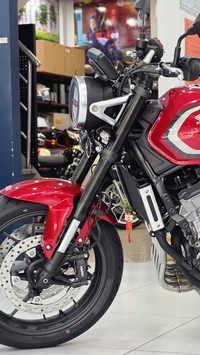 Honda CB500 Super Four về Việt Nam, trang bị công nghệ hiếm, giá ngang xe 650 cc