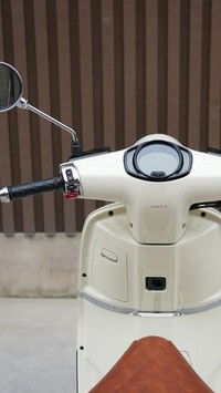 Xe tay ga 150cc ra mắt, giá chưa tới 53 triệu đồng nhưng có ABS 2 kênh và TCS như Honda SH