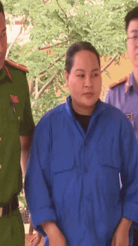 Thi hành lệnh bắt tạm giam Văn Thị Thúy 37 tuổi liên quan số tiền 400 triệu đồng