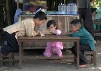 "Bố ơi! Mình đi đâu thế": Các bé "nổi khùng" vì trò chơi!