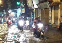Mưa lớn, Hà Nội “giải nhiệt” sau những ngày nắng nóng kỉ lục