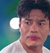 Lê Dương Bảo Lâm bị hải quan Mỹ giữ lại: “Trấn Thành, Hari Won đều bỏ đi, chỉ một người ở lại”