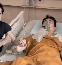 Ngọc Sơn đăng loạt ảnh với tiến sĩ Hồ Nhân, xót xa: "Mong kiếp sau chúng ta vẫn được là anh em"