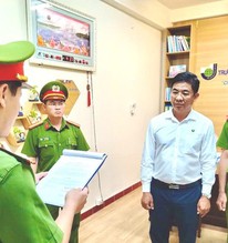 Khởi tố, bắt tạm giam hiệu trưởng Trần Kim Quyên