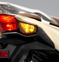 Xe tay ga Honda đang có giá quá tốt: Hai mẫu bền đẹp, tiết kiệm xăng được giảm giá mạnh