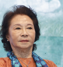“Hoa khôi màn ảnh” một thời, 82 tuổi vẫn đi phim, hôn nhân viên mãn với chồng là NSƯT nổi tiếng