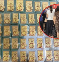 Hơn 20 ngày chăm chỉ xếp hàng mua vàng, người phụ nữ ở Hà Nội lỗ gần 200 triệu đồng