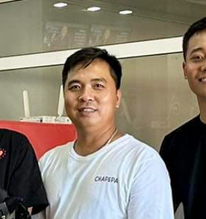 Team châu Phi của Quang Linh Vlogs rơi vào rối loạn
