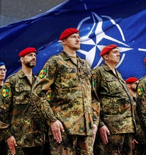 Lo ngại xung đột Nga-Ukraine, Đức ra quyết định "điều binh" lịch sử: Động thái mạnh ở sườn Đông NATO