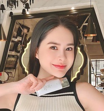 Bất ngờ với số tiền vợ chồng Đoàn Di Băng thu về khi bán 1.652 tuýp kem chống nắng giả