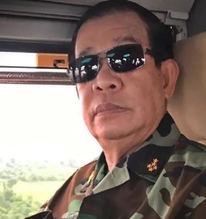 Campuchia không rút quân khỏi điểm nóng - Ông Hun Sen tuyên bố chủ quyền, nói "từng ngồi ở đó"