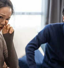 Một đêm mất ngủ, tôi thấy chồng uống thuốc lạ, lần theo dấu vết, tôi phát hiện bí mật khiến trái tim mình như vỡ vụn