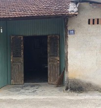 Rùng mình phát hiện thi thể phân hủy trong nhà tắm sau gần một năm khóa cửa