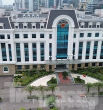 Hà Nội: Trụ sở UBND phường có 185 phòng làm việc cho khoảng 50 cán bộ