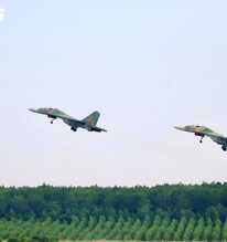 Su-30MK2, Yak-130 rời sân bay Biên Hòa sau nhiệm vụ đặc biệt ngày 30/4