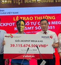 Vietlott nói gì khi cụ ông U80 nhận giải Jackpot 39 tỉ đồng nhìn như thanh niên?