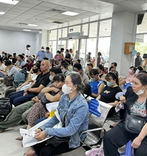 Miễn viện phí toàn dân là khám chữa bệnh không cần trả tiền? Vụ trưởng Vụ BHYT giải thích